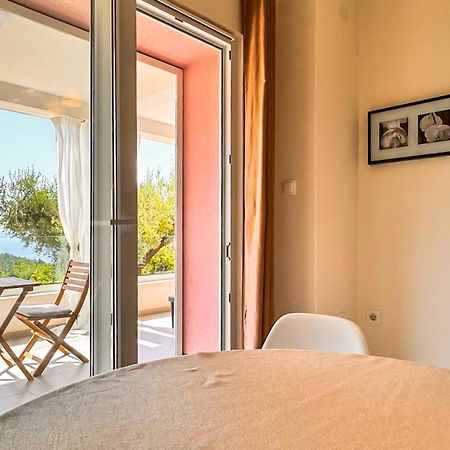 Studio Vesna With A Terrace And Sea View Rabac Esterno foto